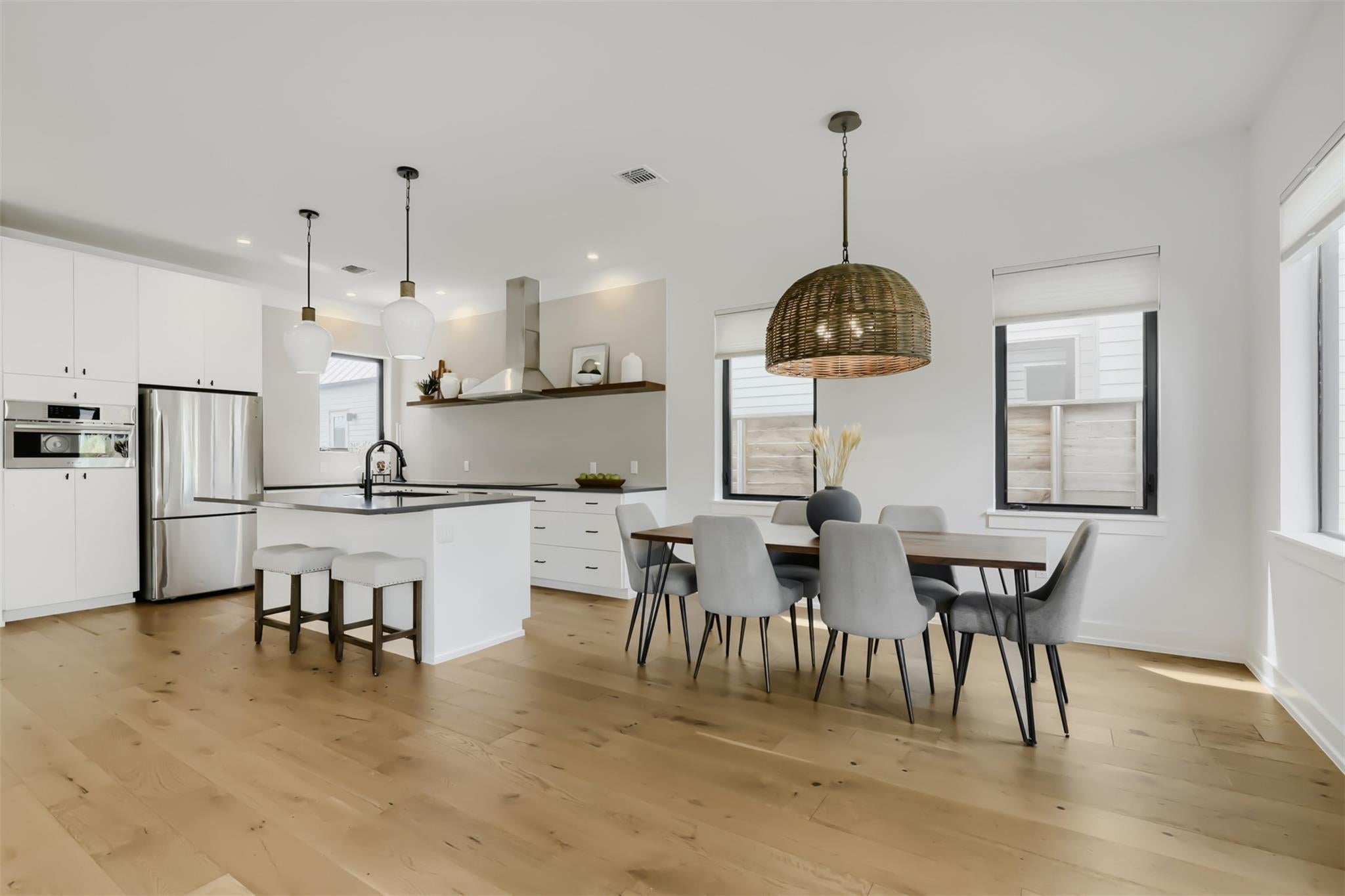 3811 Taniguchi ST