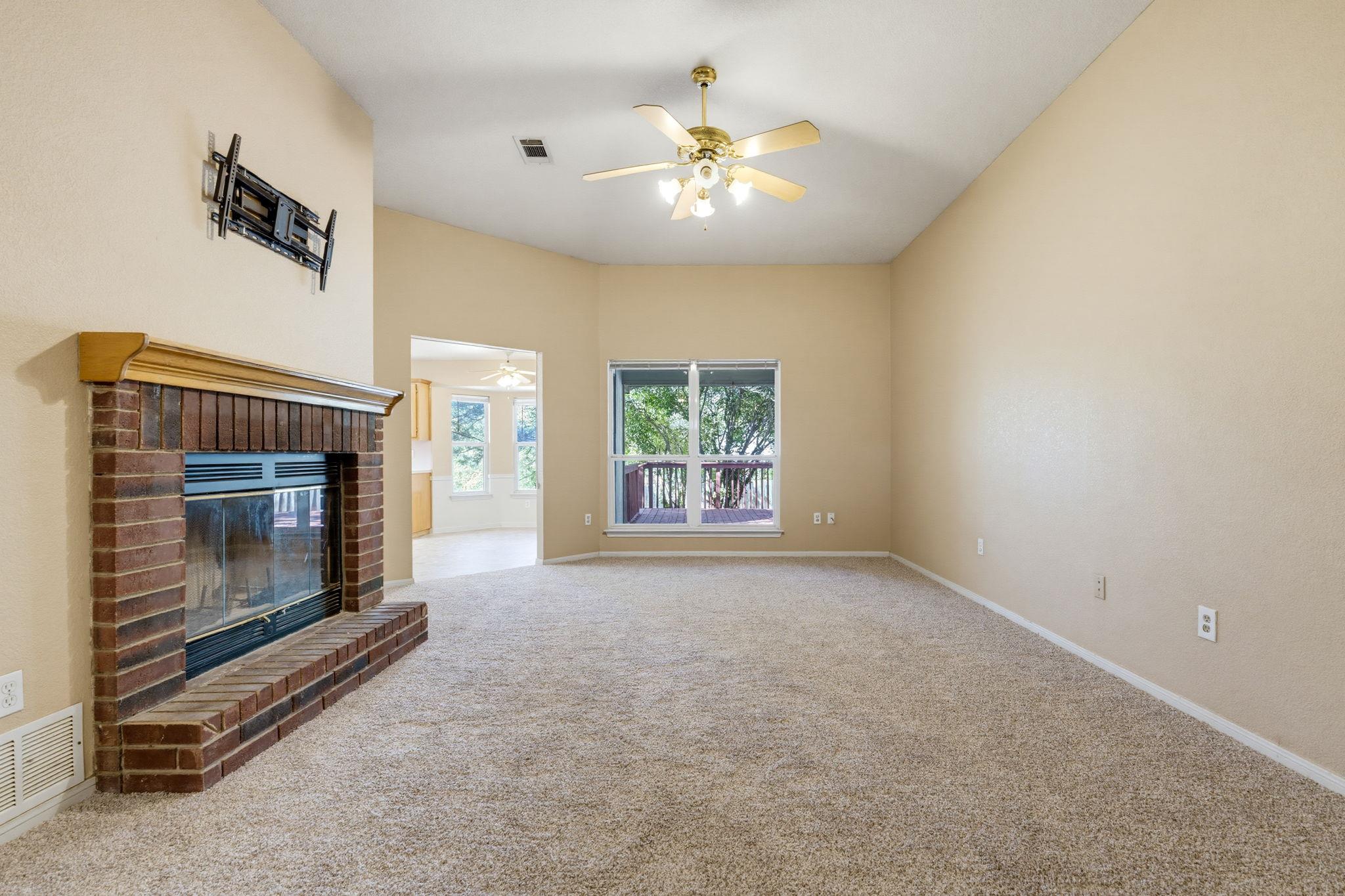 903 Whirlaway DR
