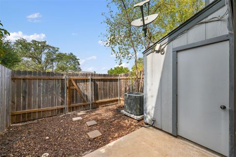 Tiny photo for 1411 N Gracy Farms LN N #100, Austin, TX 78758 (MLS # 3694339)