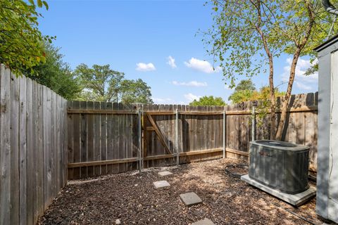 Tiny photo for 1411 N Gracy Farms LN N #100, Austin, TX 78758 (MLS # 3694339)