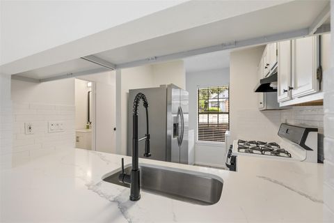 Tiny photo for 1411 N Gracy Farms LN N #100, Austin, TX 78758 (MLS # 3694339)