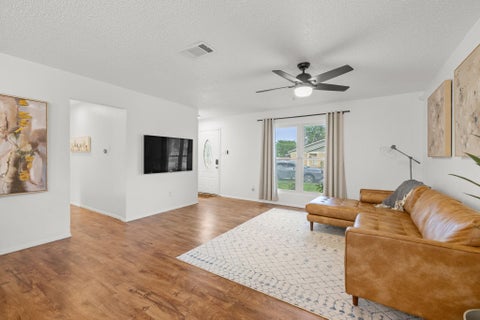 Photo of 1908 Denfield DR, Round Rock, TX 78664 (MLS # 7428259)