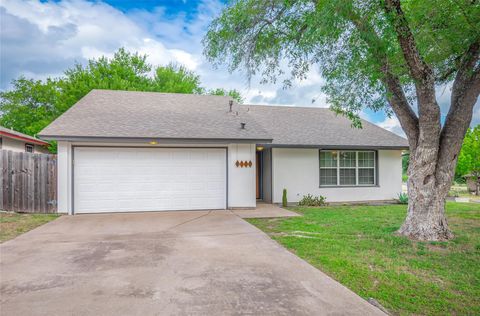 8100 Beaconcrest DR Austin TX 78748