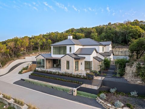 Photo of 2701 Toro Canyon RD #B, Austin, TX 78746 (MLS # 5583067)