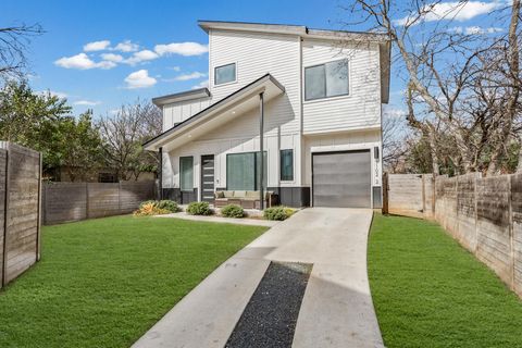 Photo of 7102 Providence Ave #2, Austin, TX 78752 (MLS # 5056295)