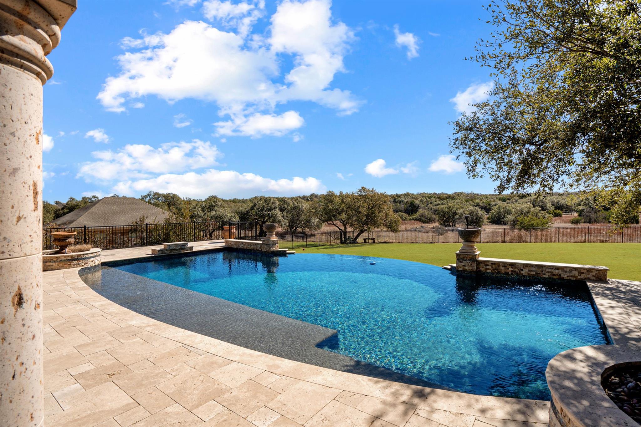 129 Gabriel Woods DR