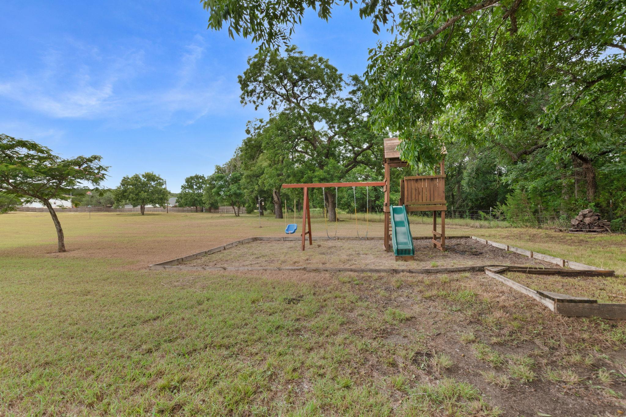 2742 County Road 1045