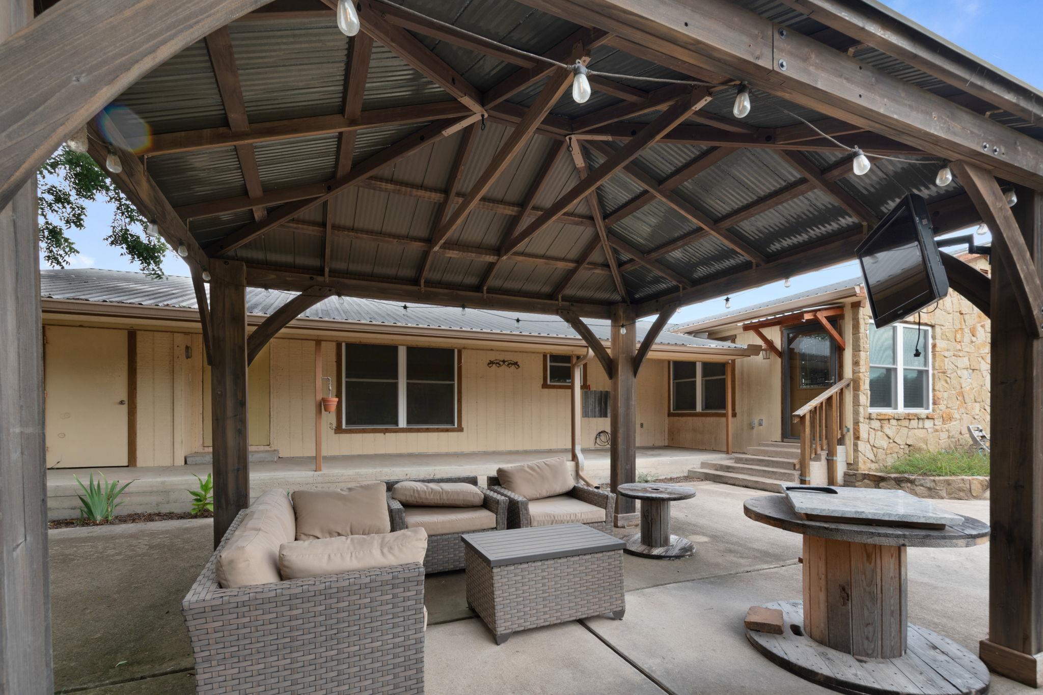 2742 County Road 1045