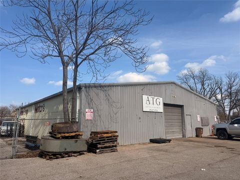 Photo of 2406 Hidalgo ST, Austin, TX 78702 (MLS # 7120625)