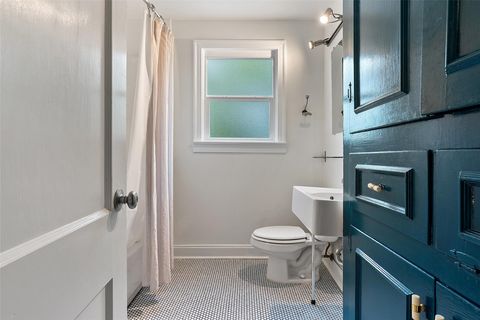 Tiny photo for 1410 Sanchez ST, Austin, TX 78702 (MLS # 9537501)