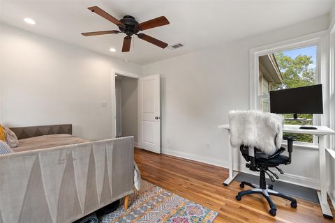 Tiny photo for 1410 Sanchez ST, Austin, TX 78702 (MLS # 9537501)