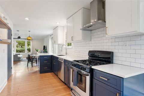 Tiny photo for 1410 Sanchez ST, Austin, TX 78702 (MLS # 9537501)