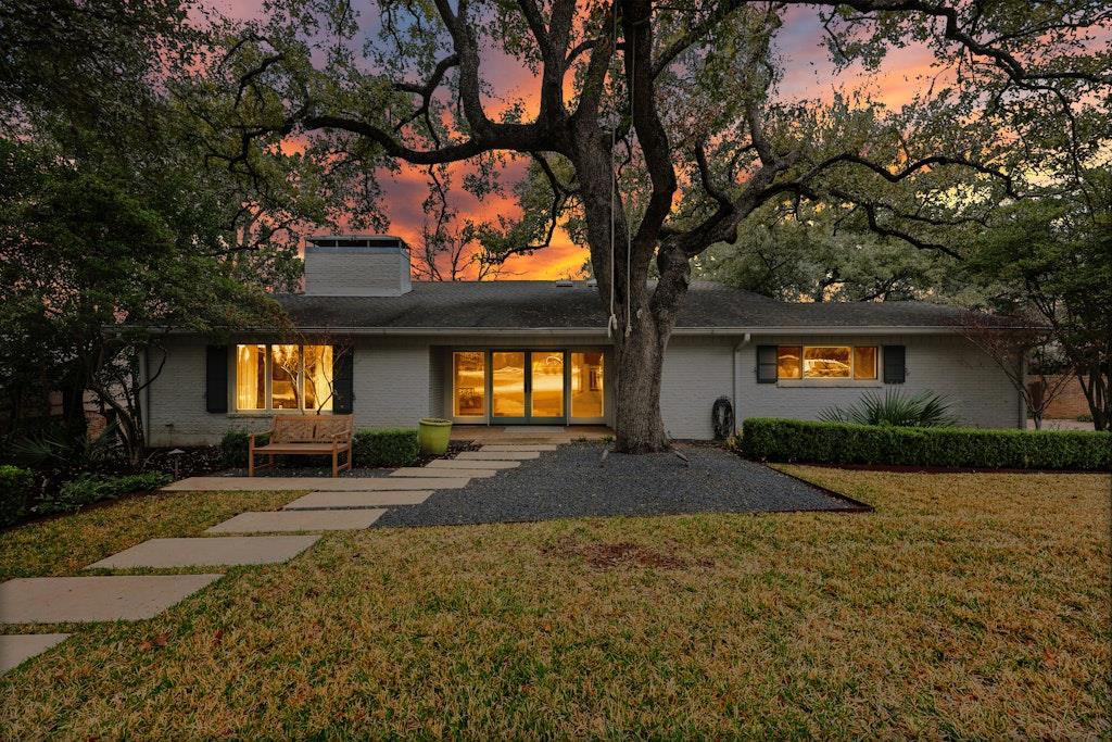 3608 Edgemont DR