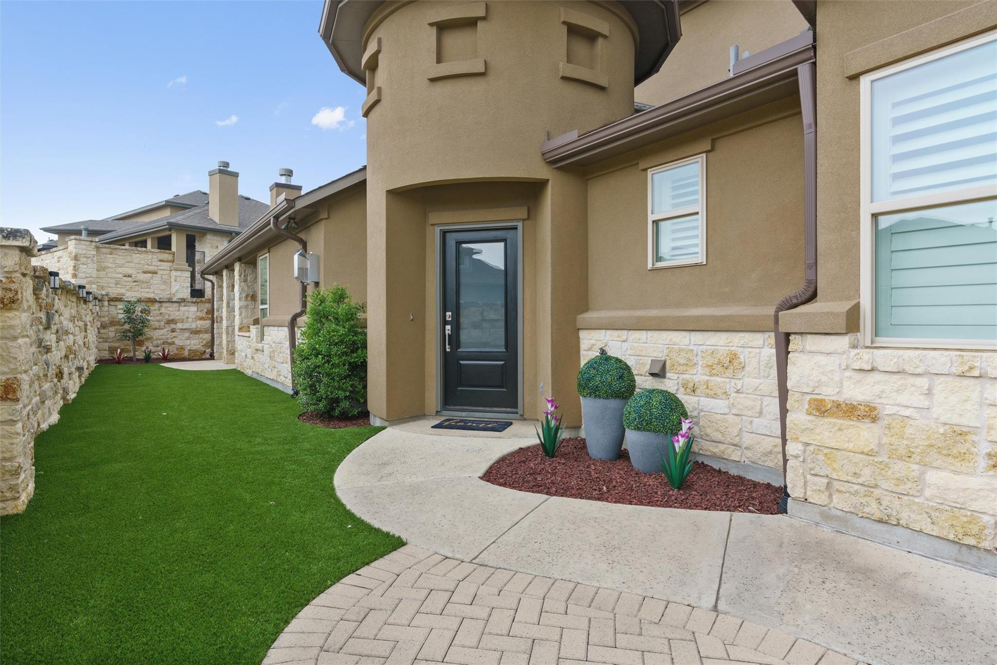 View Georgetown, TX 78628 condo
