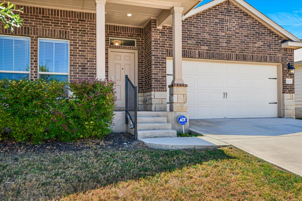 Photo of 112 Taggart TRL, Jarrell, TX 76537 (MLS # 2483085)