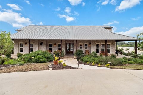 402 Lander LN Dripping Springs TX 78620