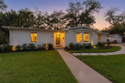 Photo of 2801 Perry LN, Austin, TX 78731 (MLS # 8168975)