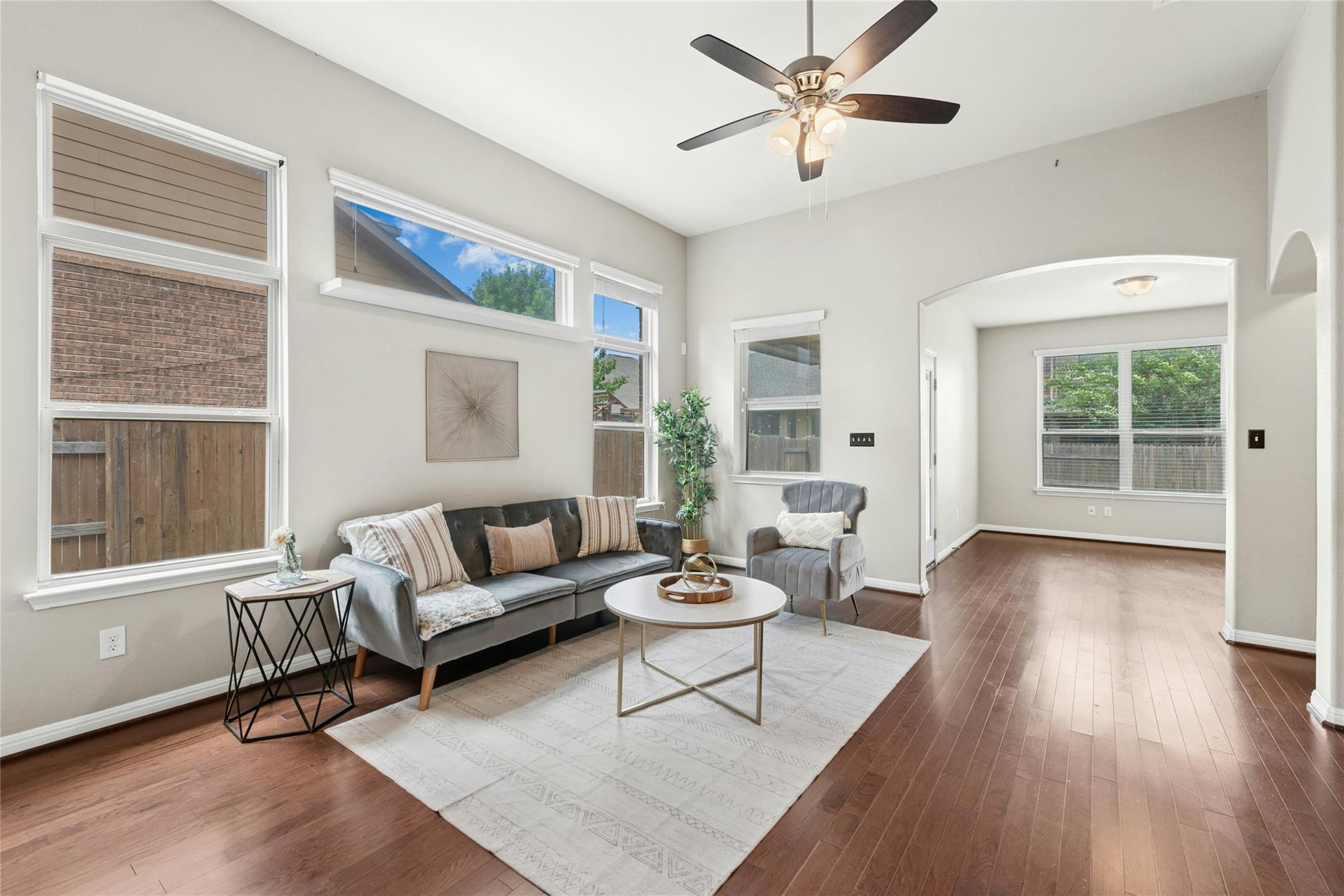 2704 Santa Ana LN
