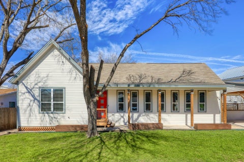 Photo of 1704 Webberville RD, Austin, TX 78721 (MLS # 9373698)