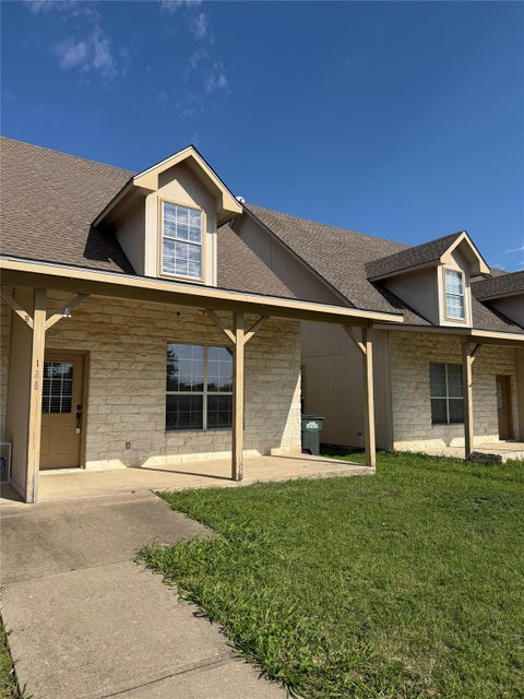 Photo of 126 SANDSTONE DR #A, Jarrell, TX 76537 (MLS # 3747809)