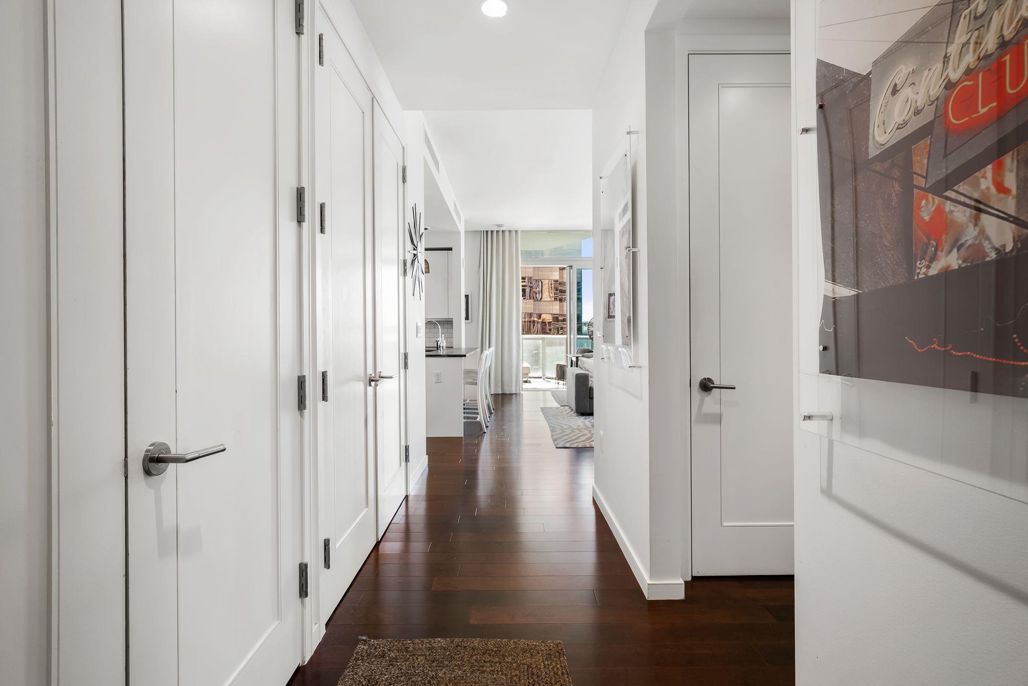 200 Congress Ave 14C
