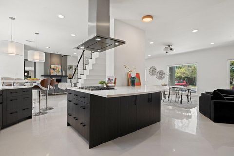 10408 Loring DR Austin TX 78750