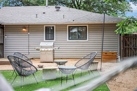 Tiny photo for 307 Thistlewood DR, Austin, TX 78745 (MLS # 6952125)