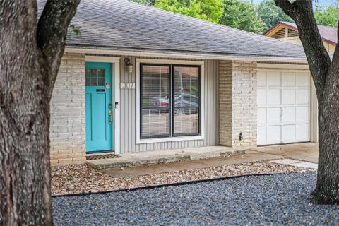 Tiny photo for 307 Thistlewood DR, Austin, TX 78745 (MLS # 6952125)