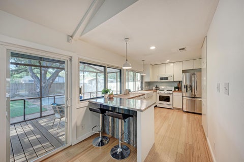 Tiny photo for 307 Thistlewood DR, Austin, TX 78745 (MLS # 6952125)