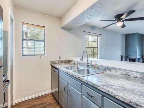Photo of 516 South Park DR #204, Austin, TX 78704 (MLS # 9964611)