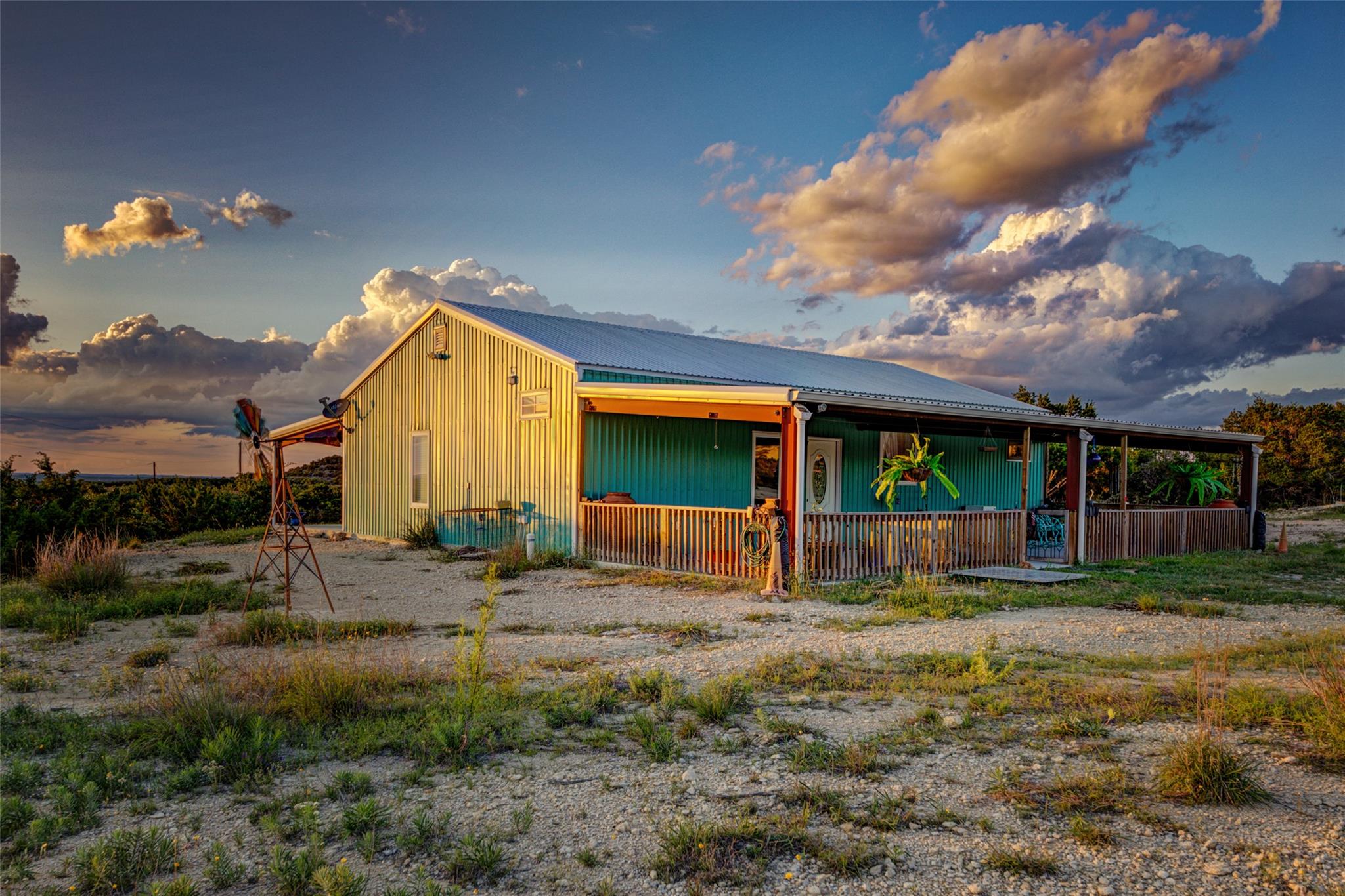 297 White Ranch RD
