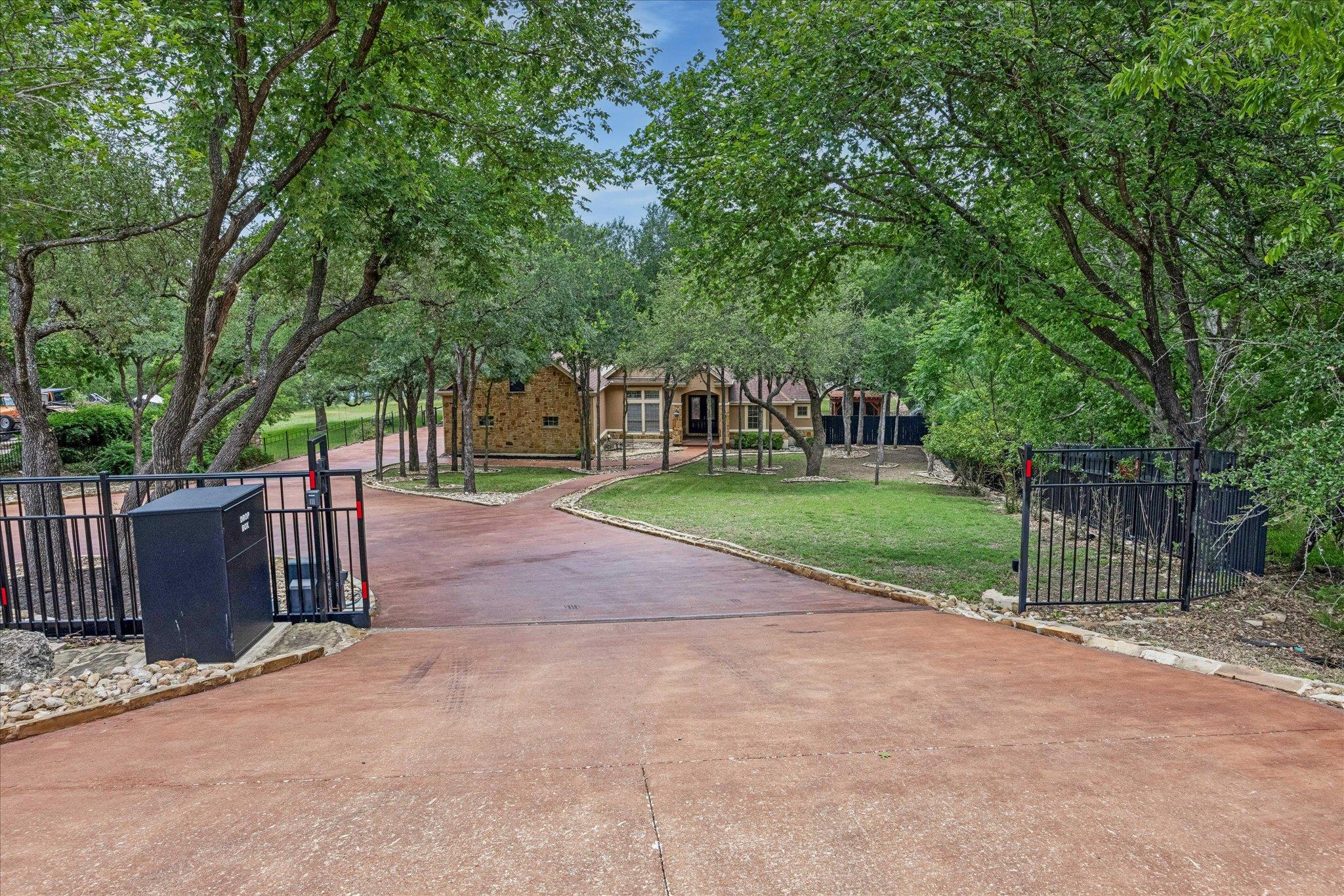 1804 Brushy Bend DR