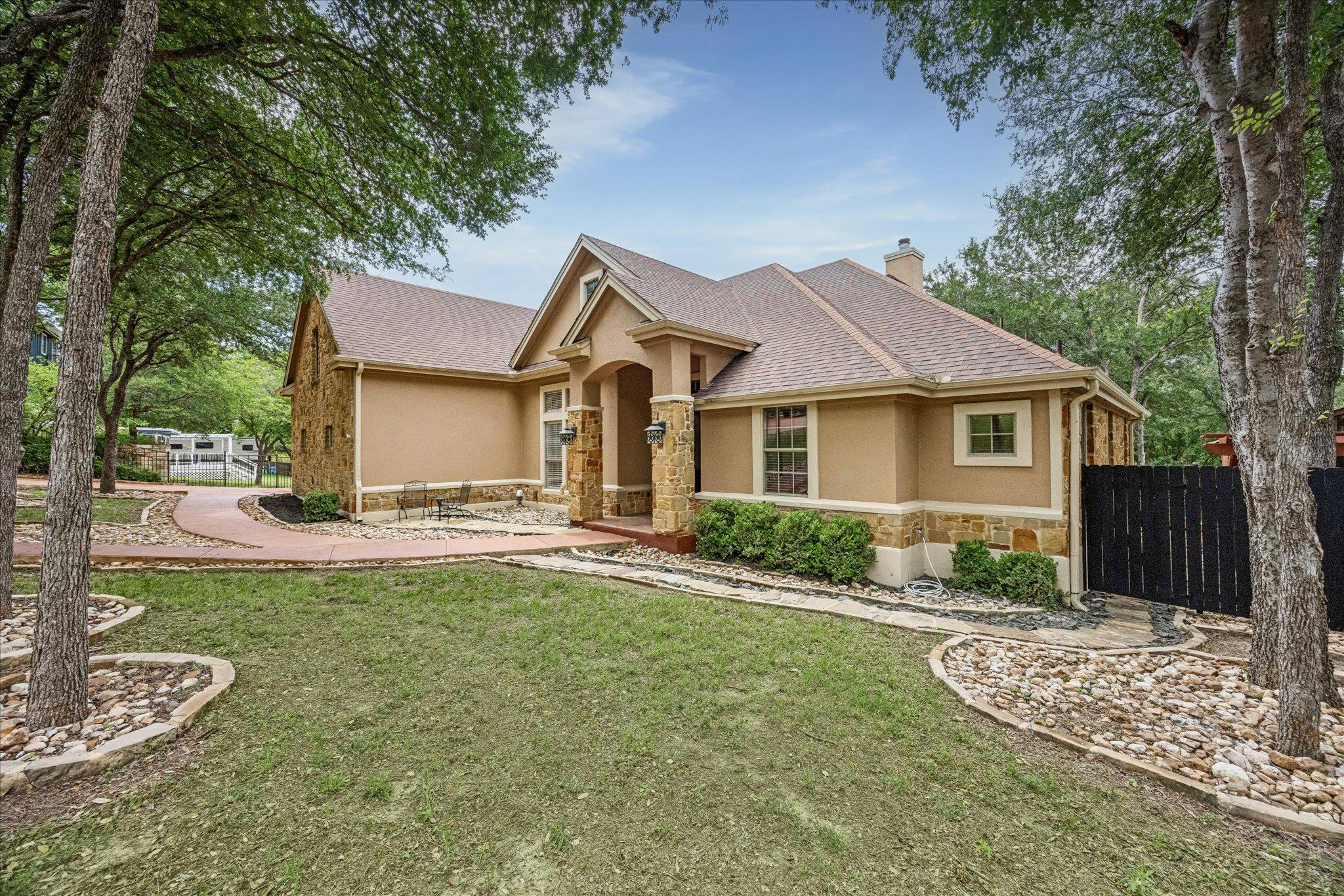 1804 Brushy Bend DR