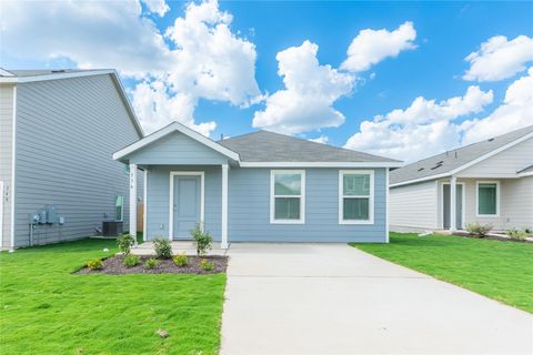 Photo of 336 Cowpoke DR, Jarrell, TX 76537 (MLS # 4158180)
