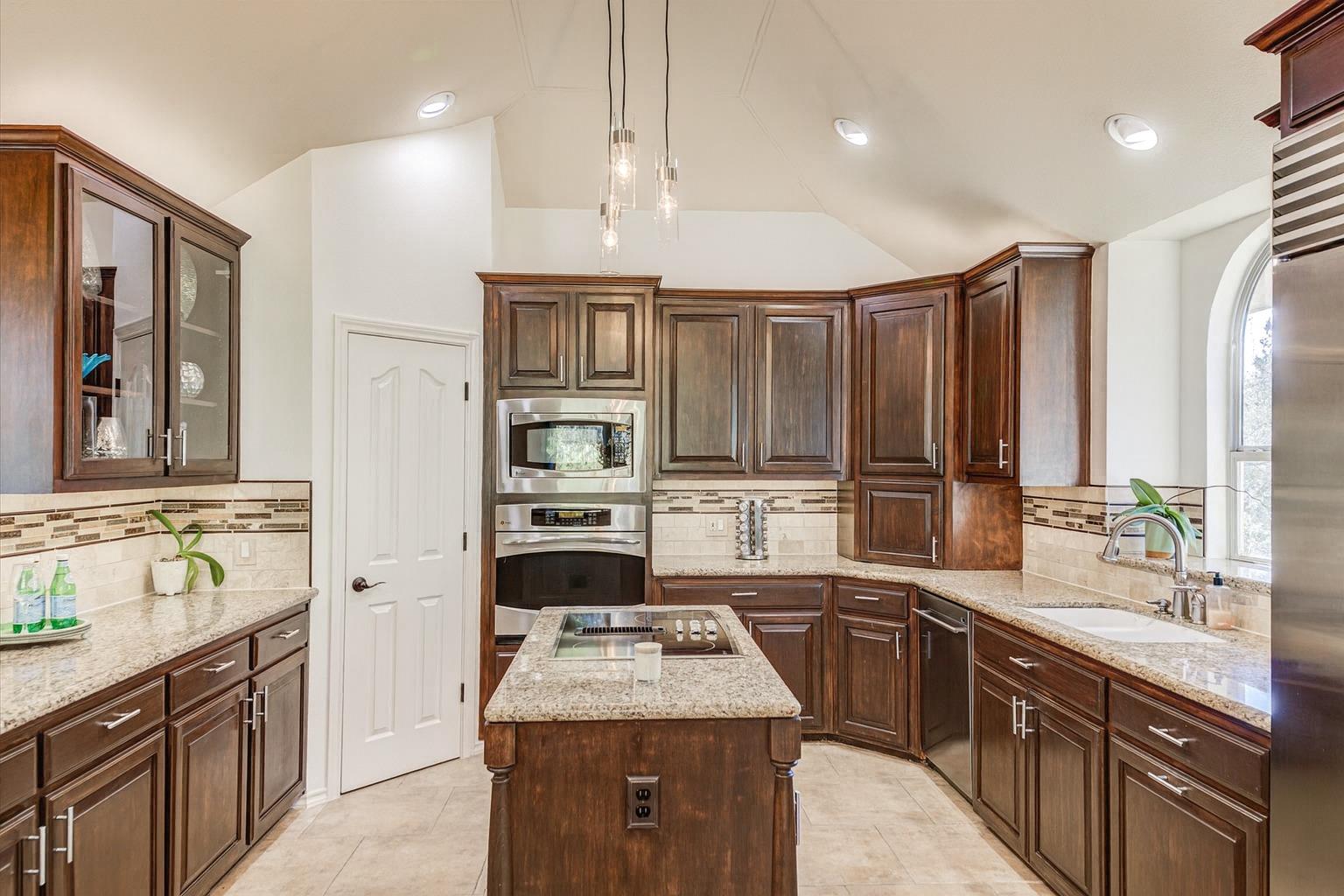 104 Fenway CT