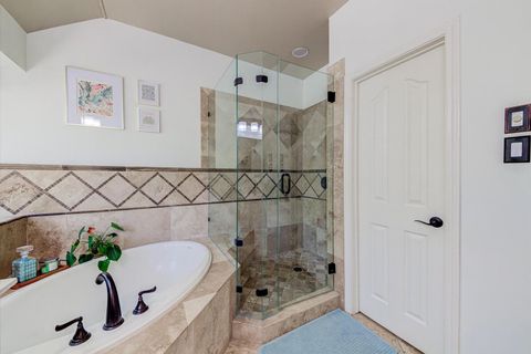 Tiny photo for 104 Fenway CT, Lakeway, TX 78734 (MLS # 8943718)