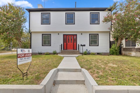 Photo of 1013 E 38th 1/2 ST, Austin, TX 78751 (MLS # 2571954)