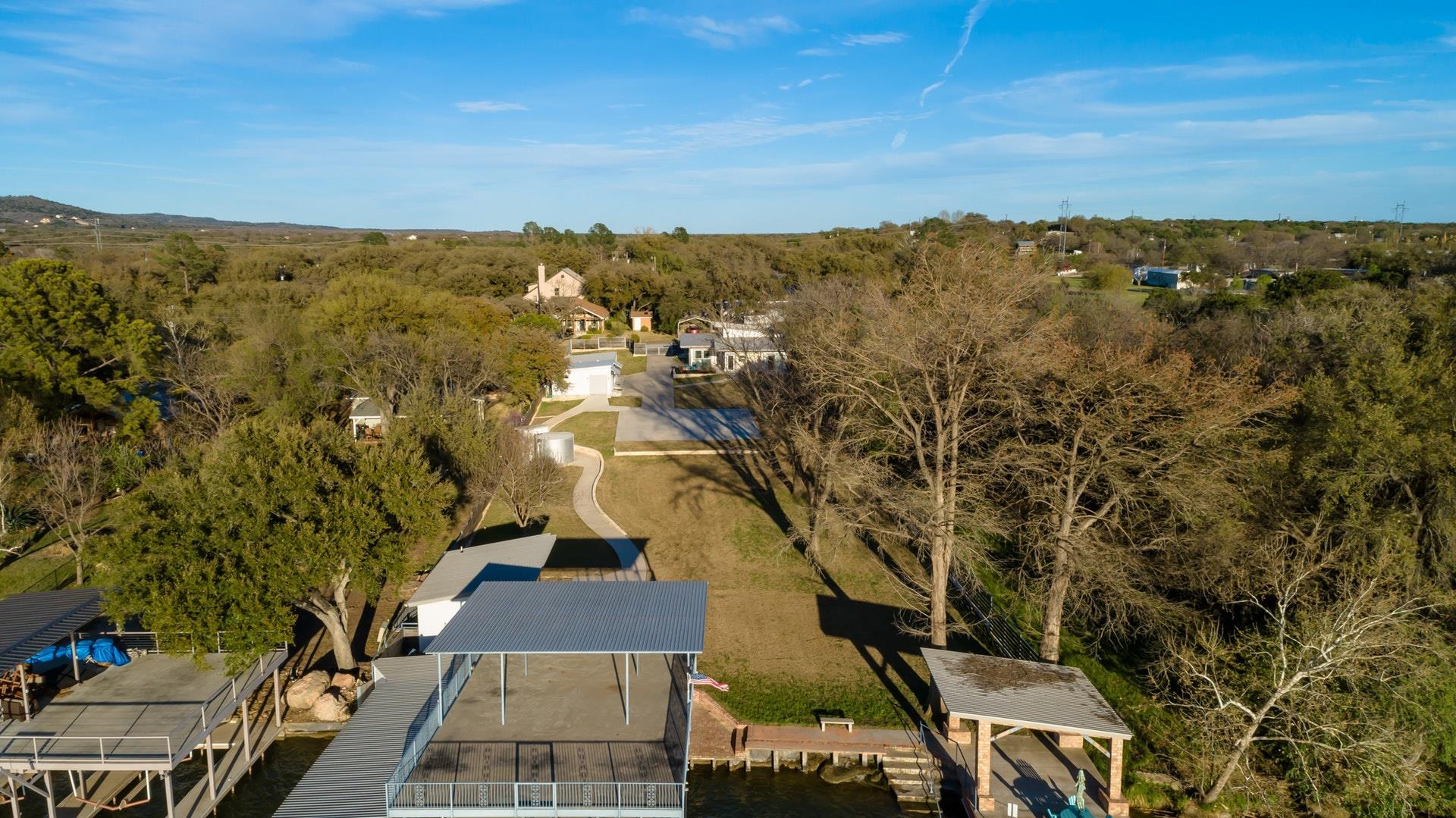 1004 Circle DR