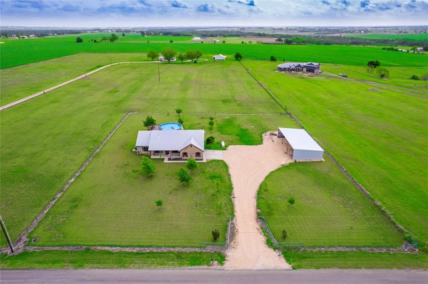 877 COUNTY ROAD 455, COUPLAND, TX 78615 - Image 3e36b3cb26e39b0bb247adac05e89a6a/2769060767
