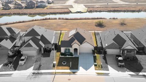 Photo of 14108 Sage Blossom DR, Manor, TX 78653 (MLS # 1999700)