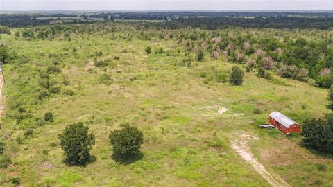 Photo of 5672 County Road 314, Rockdale, TX 76567 (MLS # 3099744)