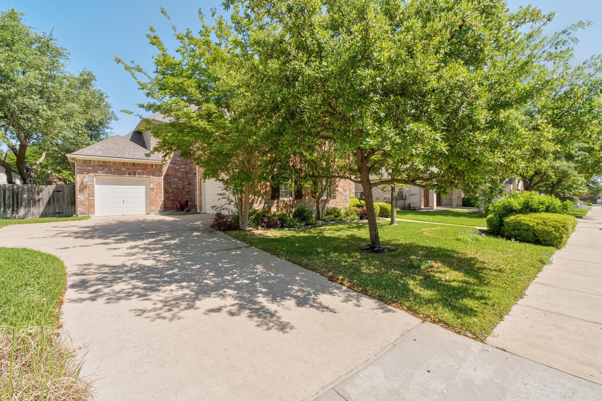 3406 Cortina LN