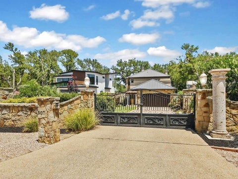Photo of 507 Sandy Mountain DR, Sunrise Beach, TX 78643 (MLS # 5463757)