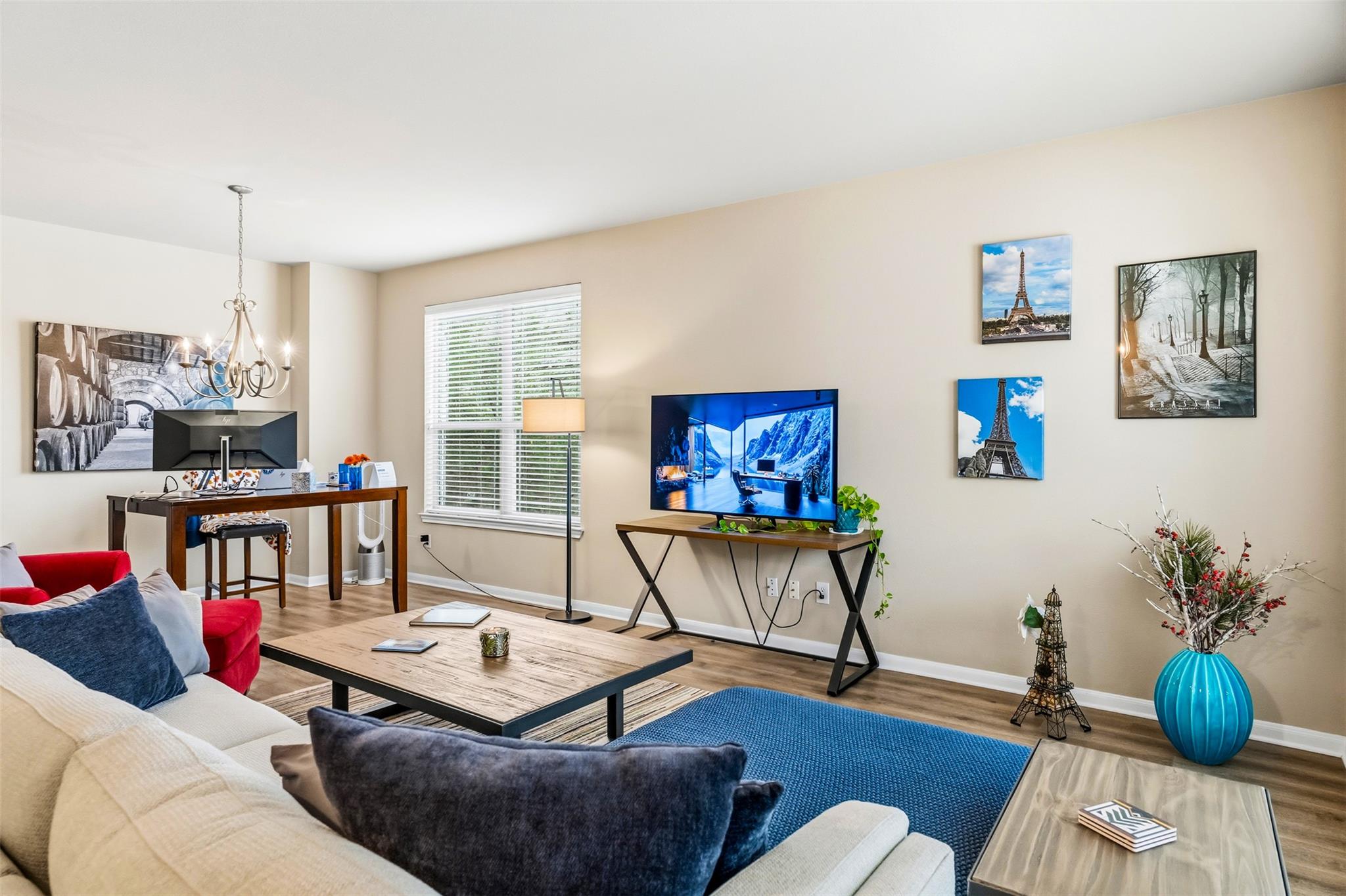 14504 Broadwinged Hawk DR