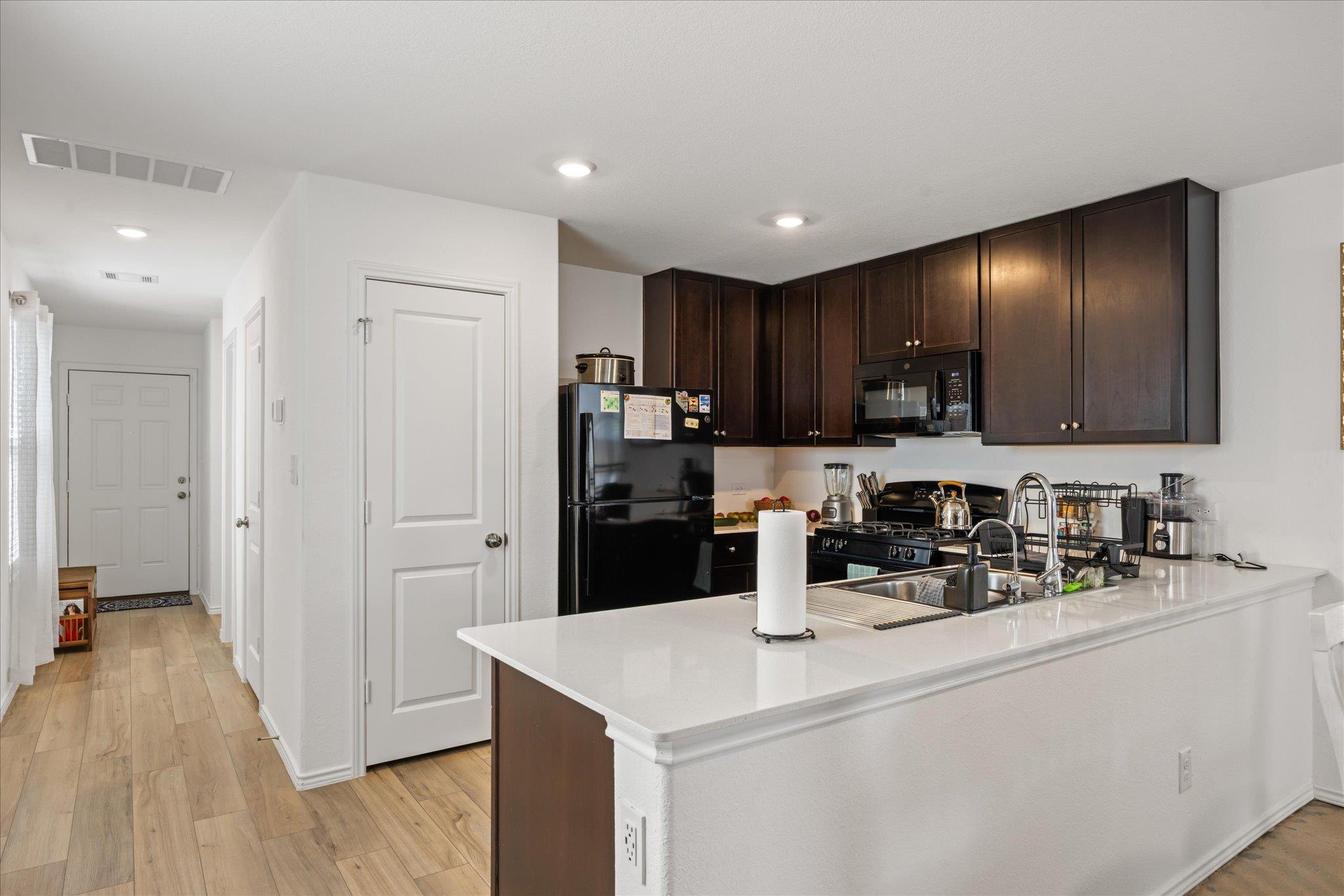 36 Trinity CIR
