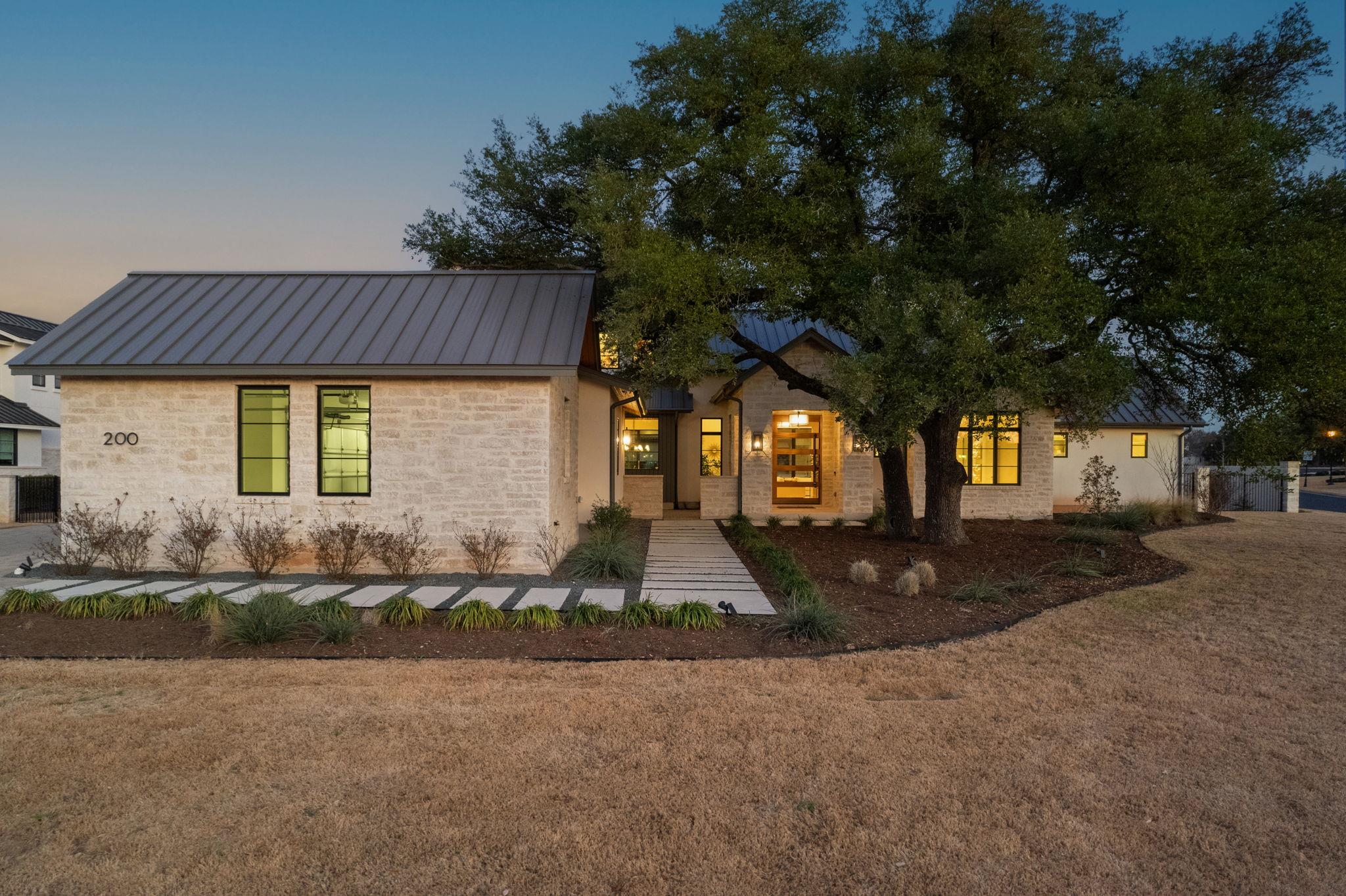 200 Birdstone LN