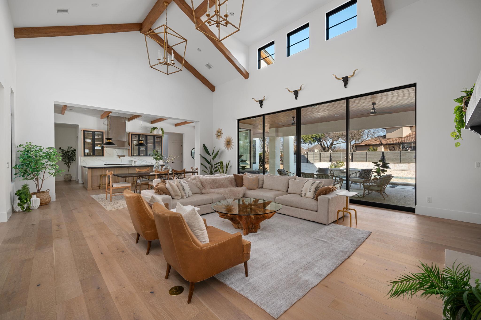 200 Birdstone LN