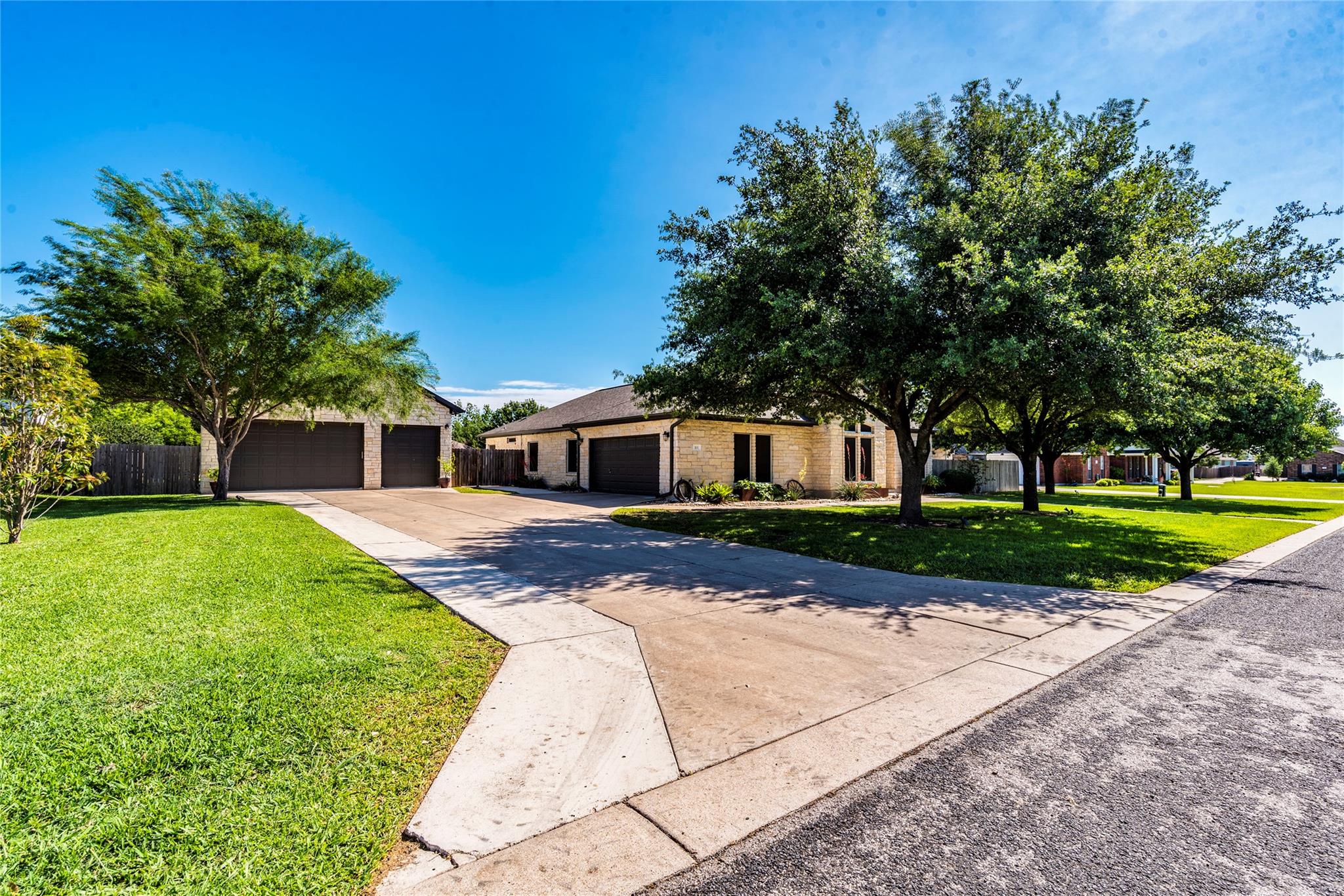 113 San Jacinto DR