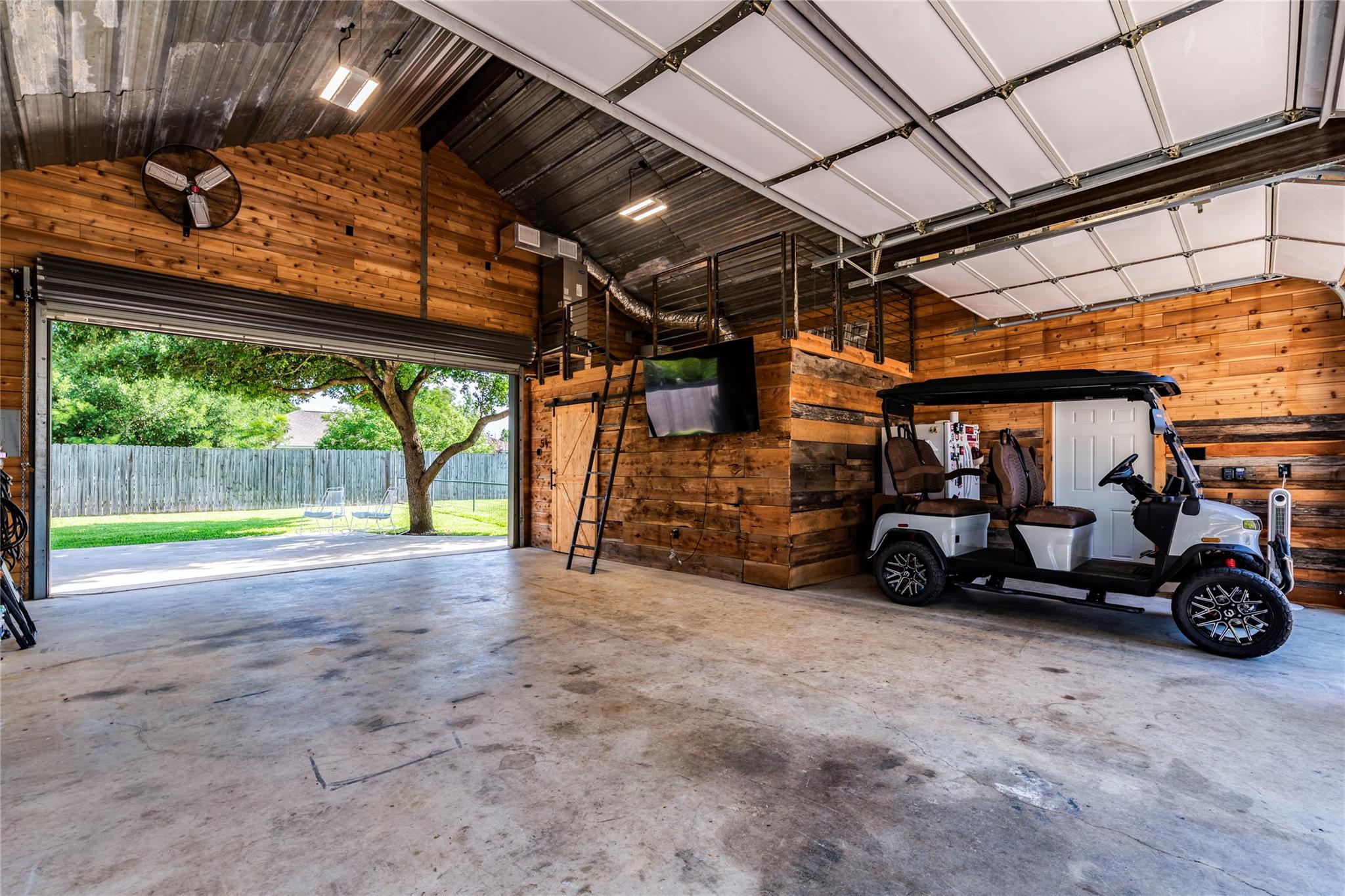 113 San Jacinto DR