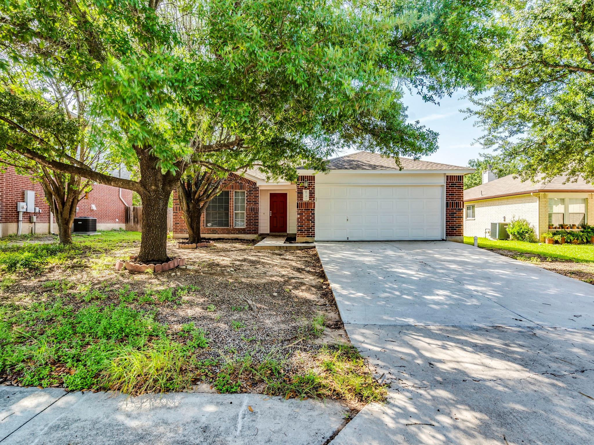 741 Brandi CIR